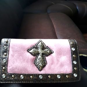 Cross wallet